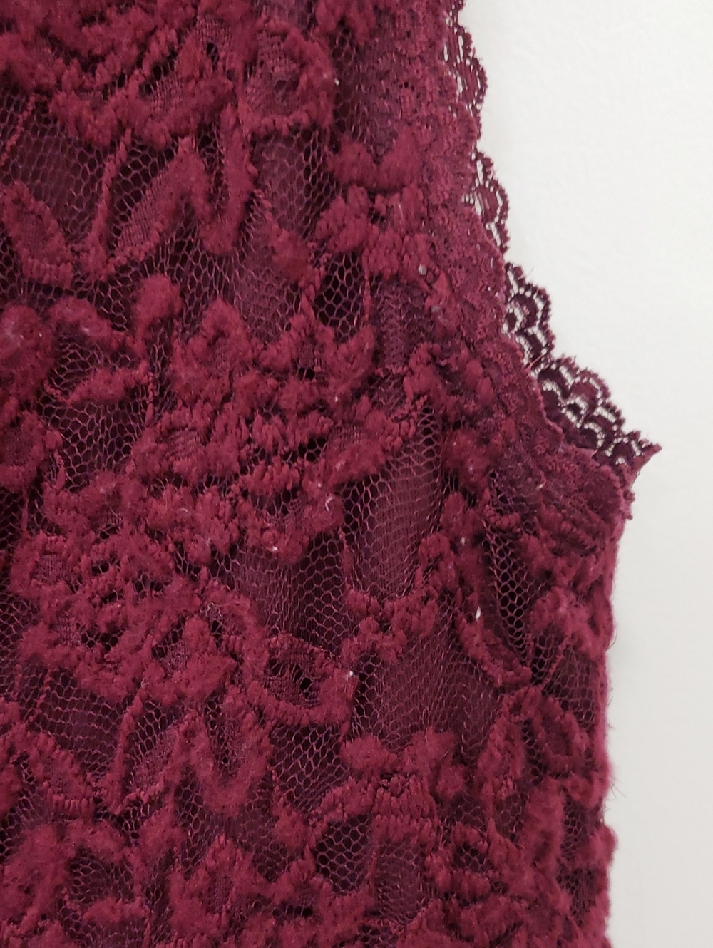 〰️torrid〰️ Burgundy Lace Peplum Tank Top 1X - Picture 2 of 5